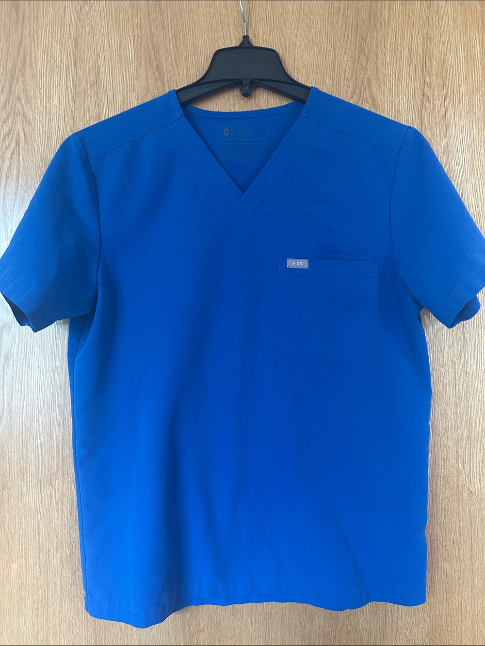 Figs Men’s Royal Blue V-Neck Scrub Top